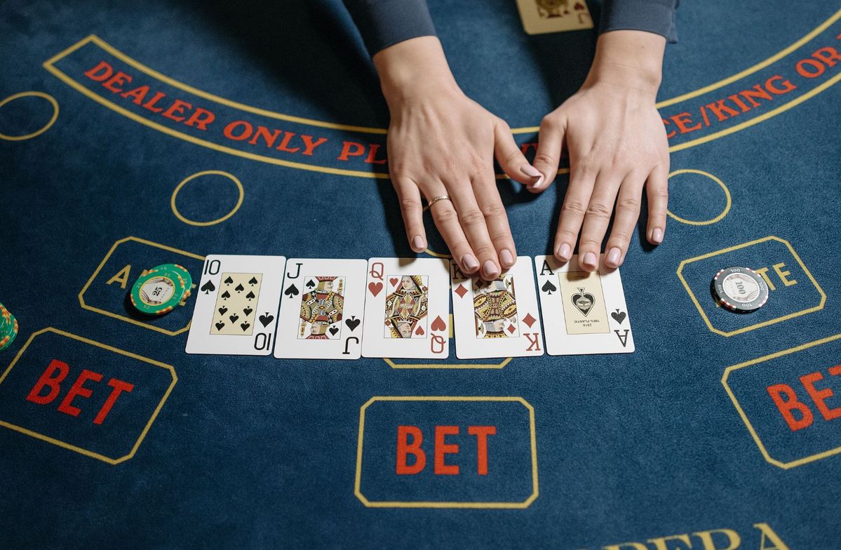 LuckyHour پاکستان ریئل منی گیمز